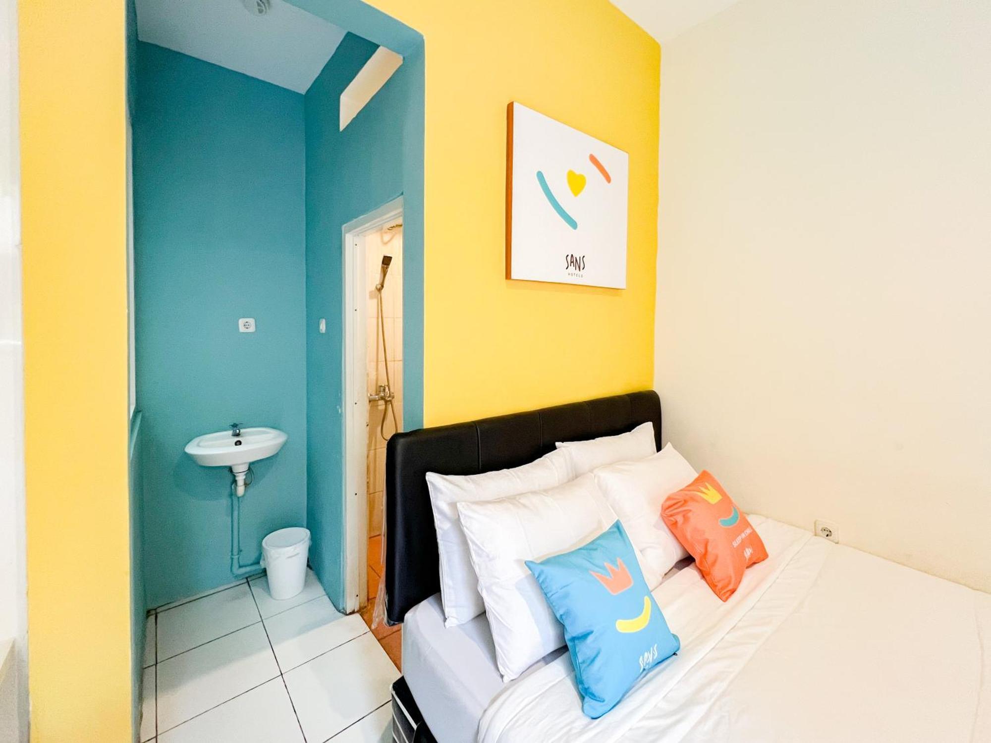 Sans Stay Bukit Palma Citraland Surabaya Exterior foto